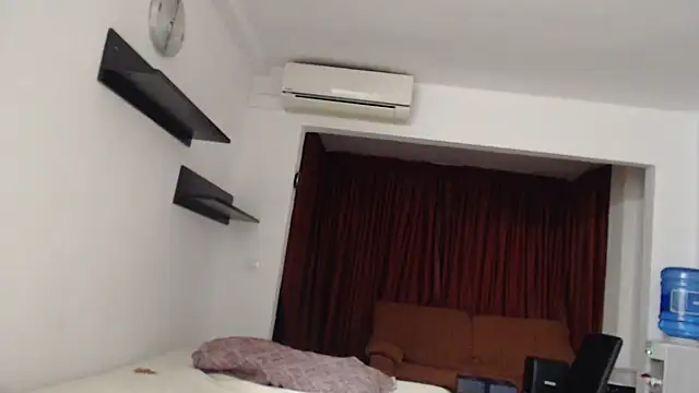 OnlySolovicio online show from 09/12/25, 07:47