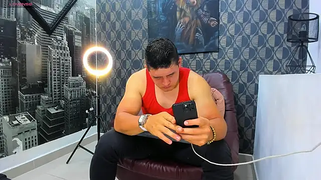 Leonsmoron online show from 12/20/25, 01:12