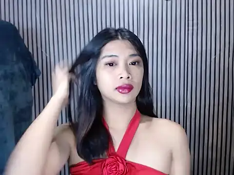 Snapshot of Maria-Moore chatting on 10/13/25, 04:51 Maria-Moore online show from 10/13/25, 04:51