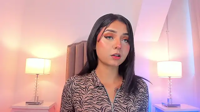 Emma Torres   online show from 01/16/25, 12:09