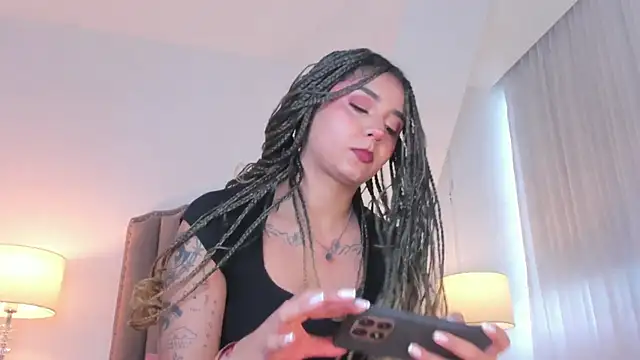 Emma Torres   online show from 02/24/26, 12:14