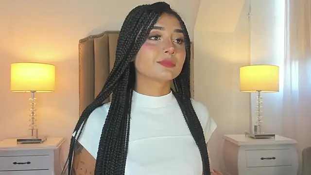 Emma Torres   online show from 04/03/26, 12:25