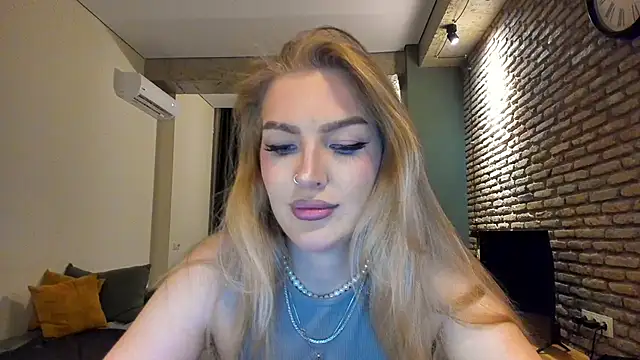 fifteenpoem online show from 06/28/26, 01:11