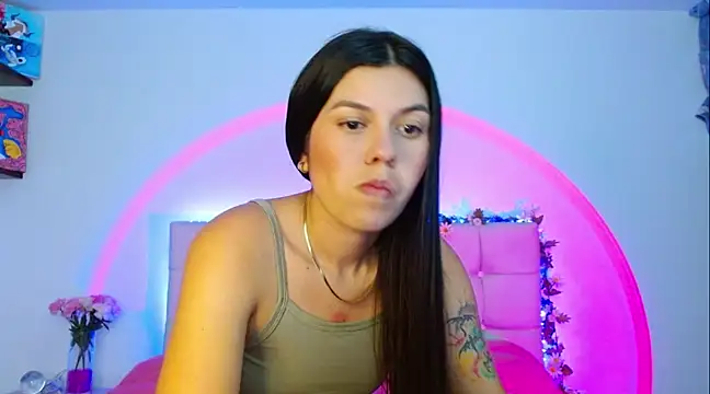 Layla Rachel online show from 02/17/25, 01:47