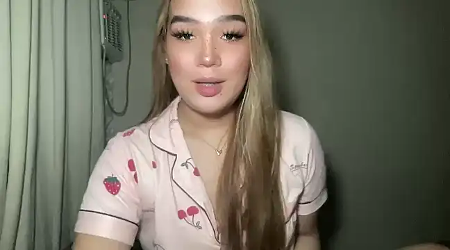 MissCataleyaxxx online show from 12/26/24, 02:33