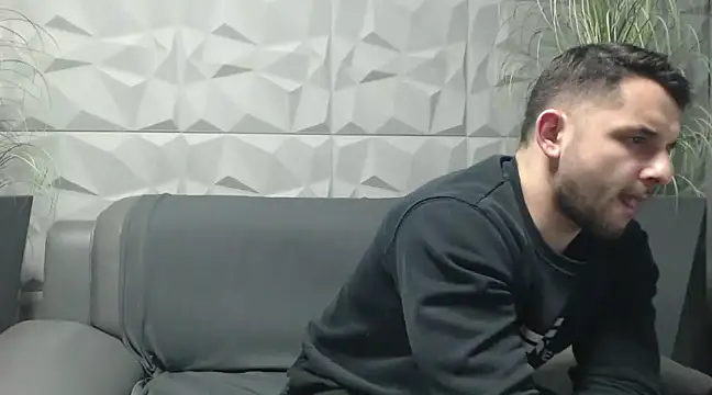 Antoniodiamond online show from 01/08/25, 08:07