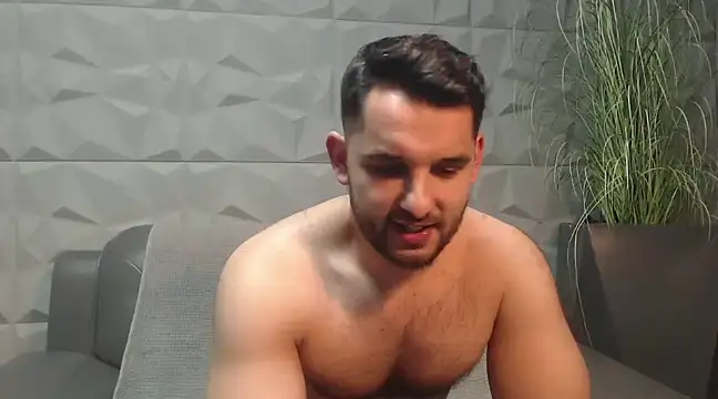 Antoniodiamond online show from 02/03/25, 12:15