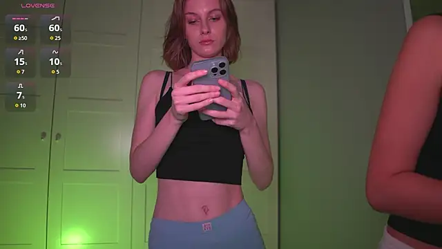 -JuicyMolly- online show from 10/07/25, 04:26