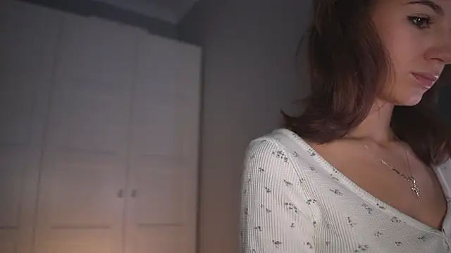 -JuicyMolly- online show from 01/18/26, 12:31