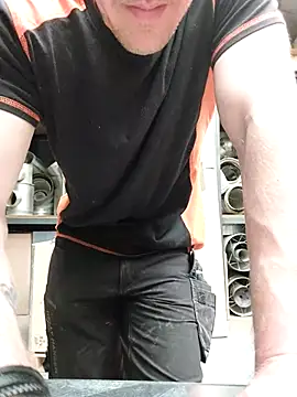 Snapshot of Xcoquinx chatting on 03/19/25, 01:40 Xcoquinx online show from 03/19/25, 01:40