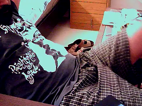 aksxi1 online show from 01/19/26, 05:44