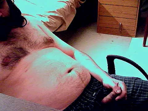 Snapshot of aksxi1 chatting on 05/12/26, 06:16 aksxi1 online show from 05/12/26, 06:16