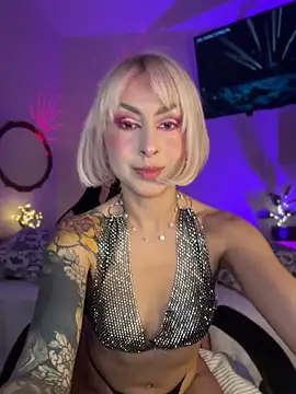 Cinamoonn online show from 05/16/26, 09:24