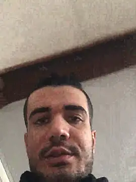 Snapshot of boyygirlls chatting on 01/08/25, 12:47 boyygirlls online show from 01/08/25, 12:47