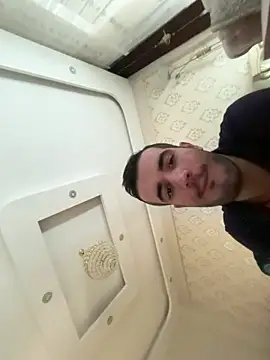 Snapshot of boyygirlls chatting on 10/07/25, 10:34 boyygirlls online show from 10/07/25, 10:34