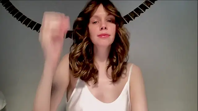 Snapshot of Nikki_Mimimi chatting on 01/11/25, 10:19 Nikki Mimimi online show from 01/11/25, 10:19