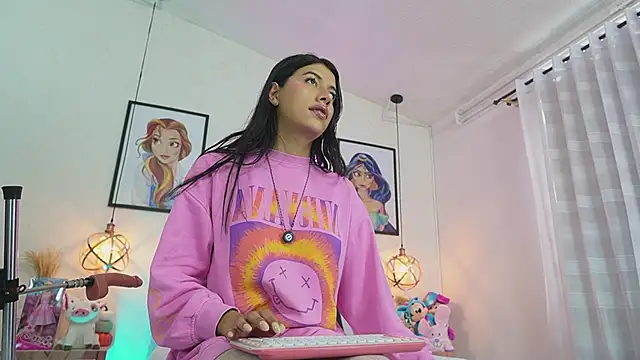 dani parker  online show from 04/27/26, 12:58