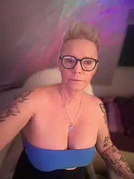 German Milf online show from 01/11/26, 02:11