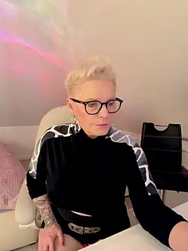 German Milf online show from 03/08/26, 02:10