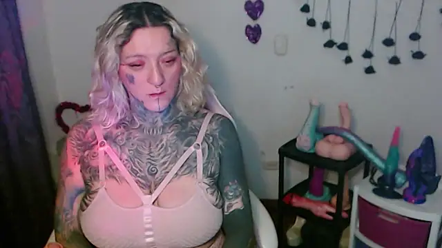 SLOPPYTITSS online show from 04/13/26, 10:43