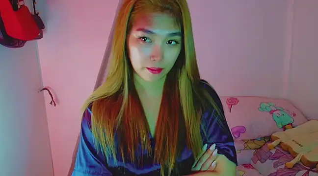 TR4NSCUTI3 online show from 12/29/24, 11:50