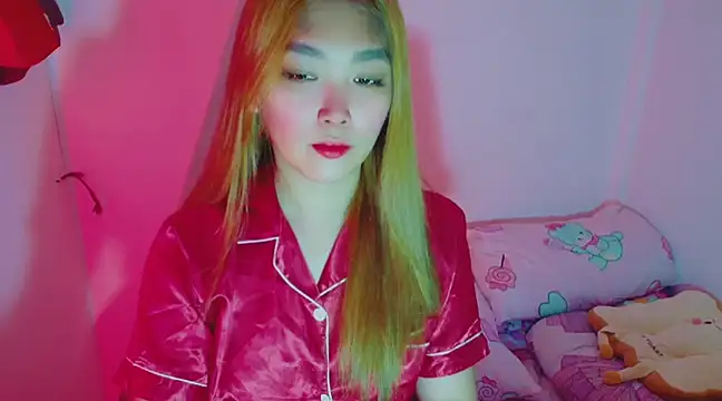 TR4NSCUTI3 online show from 01/06/25, 08:28