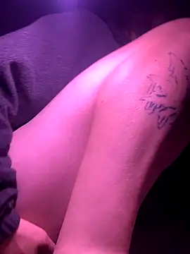 mommyslittlefemboy online show from 12/02/25, 10:20