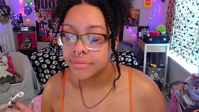 N1NT3NDH03 online show from 09/26/25, 12:42