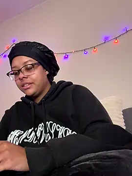 N1NT3NDH03 online show from 11/28/25, 03:47