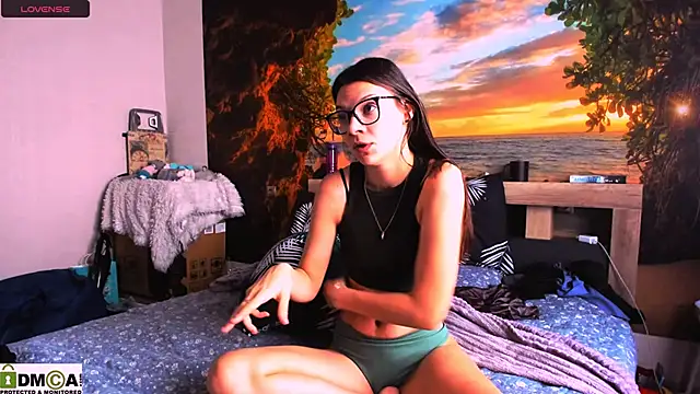 Snapshot of MollyLollipop chatting on 01/23/25, 04:30 MollyLollipop online show from 01/23/25, 04:30