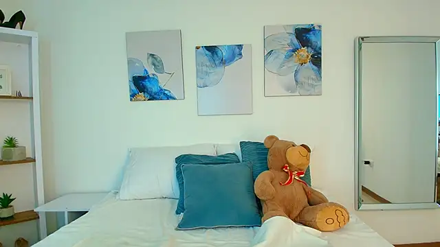 Isabella Harley online show from 03/03/26, 01:28