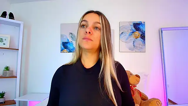 Isabella Harley online show from 04/08/26, 01:55