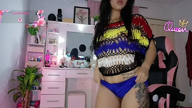 Snapshot of Sweet_baby_hellen chatting on 06/24/26, 04:11 Sweet baby hellen online show from 06/24/26, 04:11