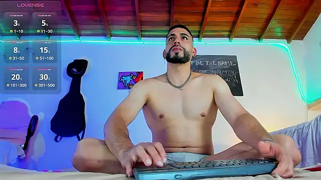 Snapshot of RyanCarter_ chatting on 12/02/24, 03:25 RyanCarter online show from 12/02/24, 03:25