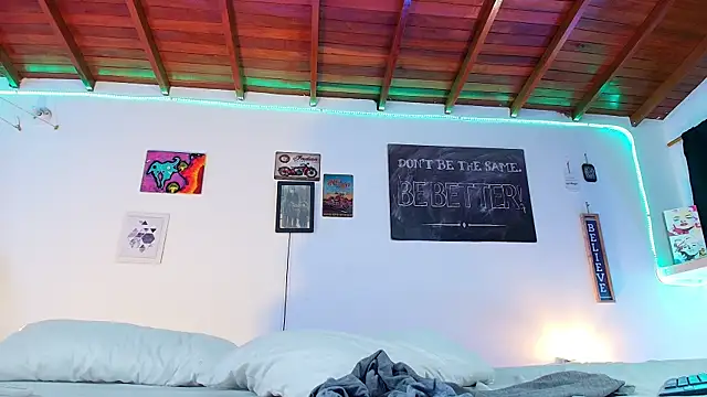 Snapshot of RyanCarter_ chatting on 02/08/25, 05:39 RyanCarter online show from 02/08/25, 05:39