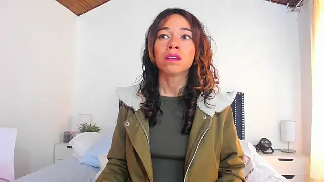 ZulyMichels online show from 02/10/25, 03:53