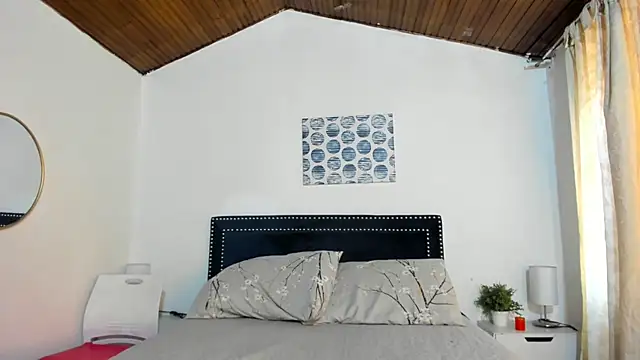 ZulyMichels online show from 11/12/25, 12:27