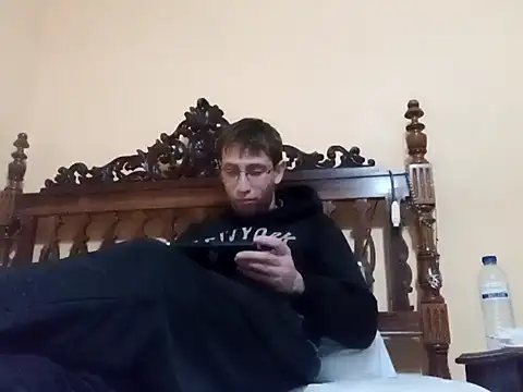 White rabbit  online show from 01/24/25, 11:37