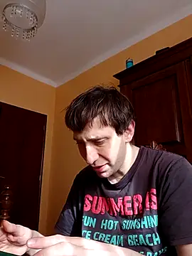 White rabbit  online show from 02/27/26, 03:34