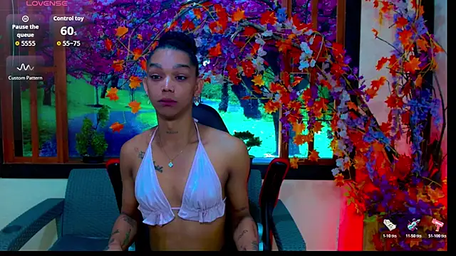 nickyminach  online show from 11/05/25, 12:05