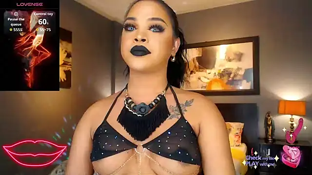 MarryQueen22 online show from 04/28/26, 02:27