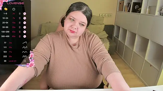 PlumPie online show from 12/22/25, 08:44