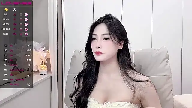 uuxiaocai online show from 04/20/26, 12:41