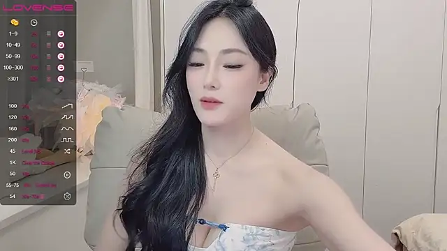 uuxiaocai online show from 05/21/26, 12:45