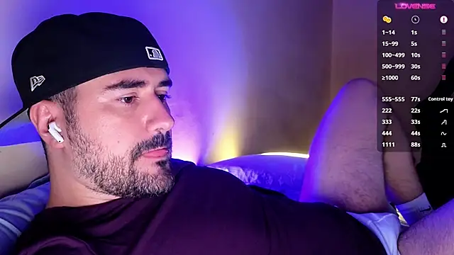 DominantTheo online show from 11/16/25, 03:56