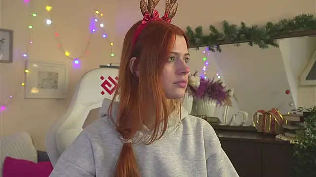 Snapshot of doll_lesli chatting on 12/27/24, 02:54 doll lesli online show from 12/27/24, 02:54