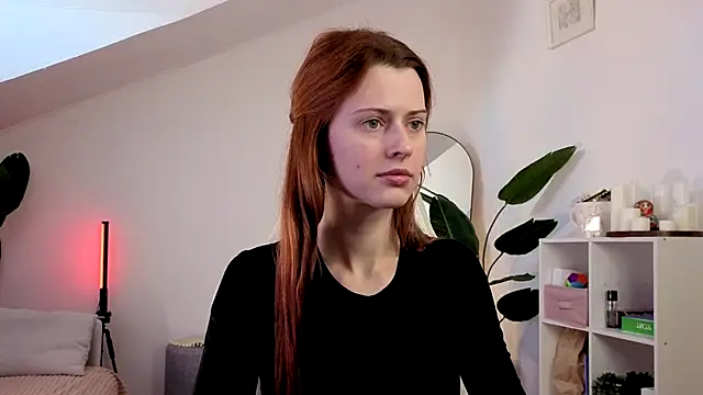 Snapshot of doll_lesli chatting on 09/12/25, 06:24 doll lesli online show from 09/12/25, 06:24