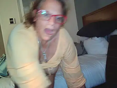 Victoria121565 online show from 03/27/26, 08:26