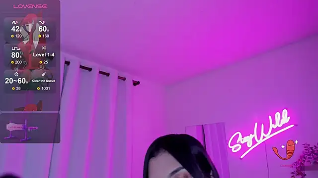 Snapshot of Adele_LatinLady chatting on 02/14/25, 11:31 Adele LatinLady online show from 02/14/25, 11:31