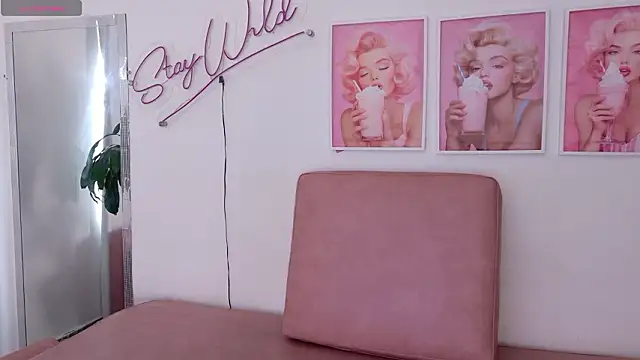 Adele LatinLady online show from 02/05/26, 08:46